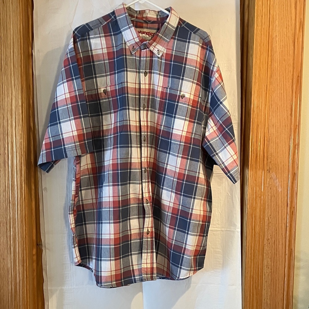 Wrangler Men’s Rugged Wear Sz XXL/XG/TTG Plaid Short Sleeve Button Down Shirt
